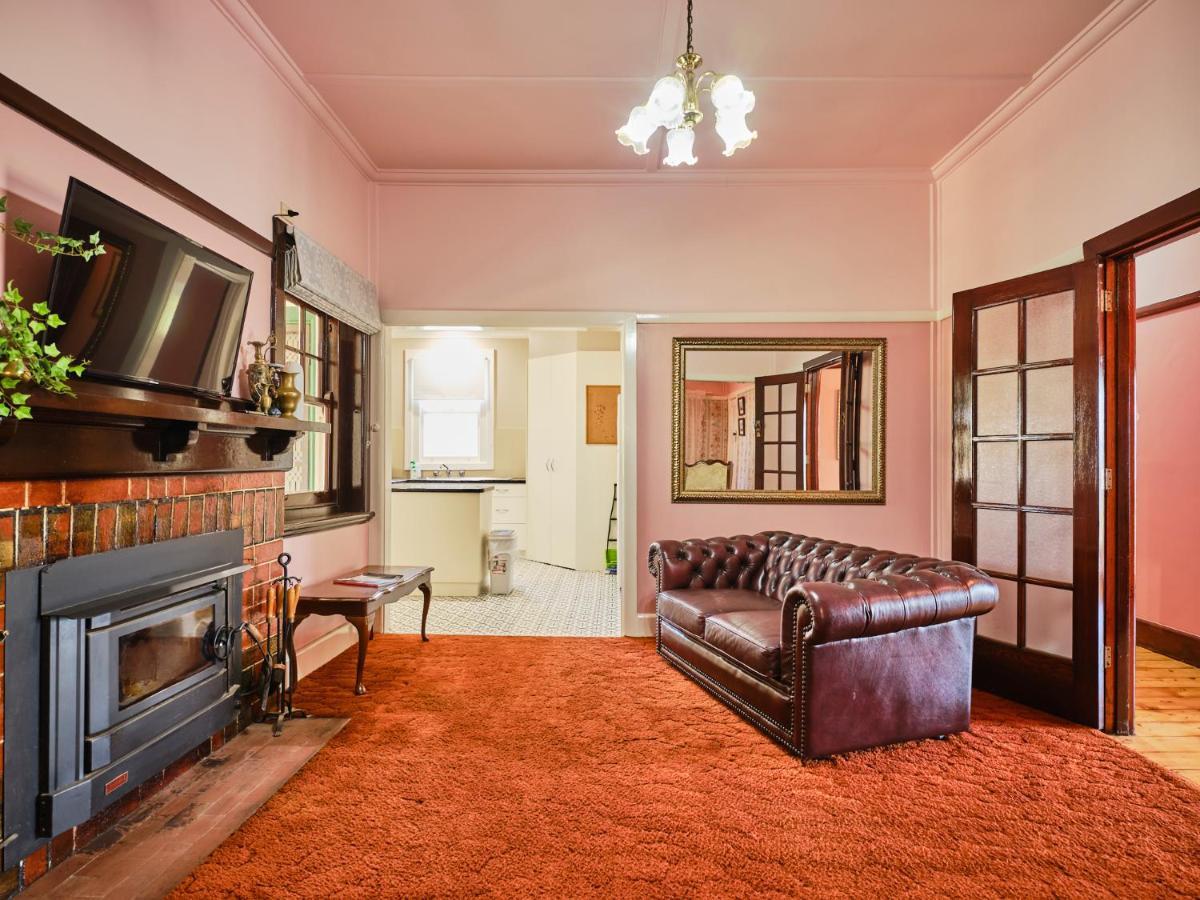 Skymirror Cottage Sea Lake Екстериор снимка