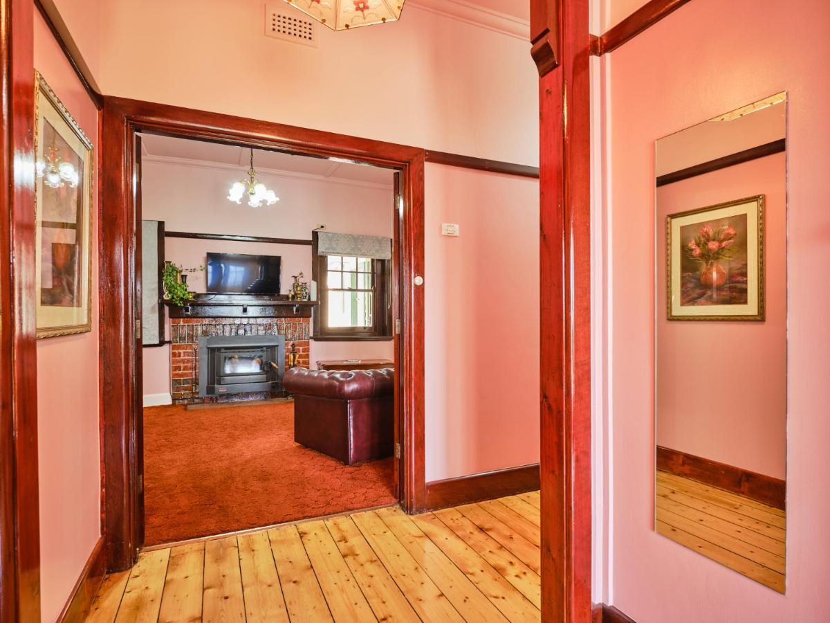 Skymirror Cottage Sea Lake Екстериор снимка